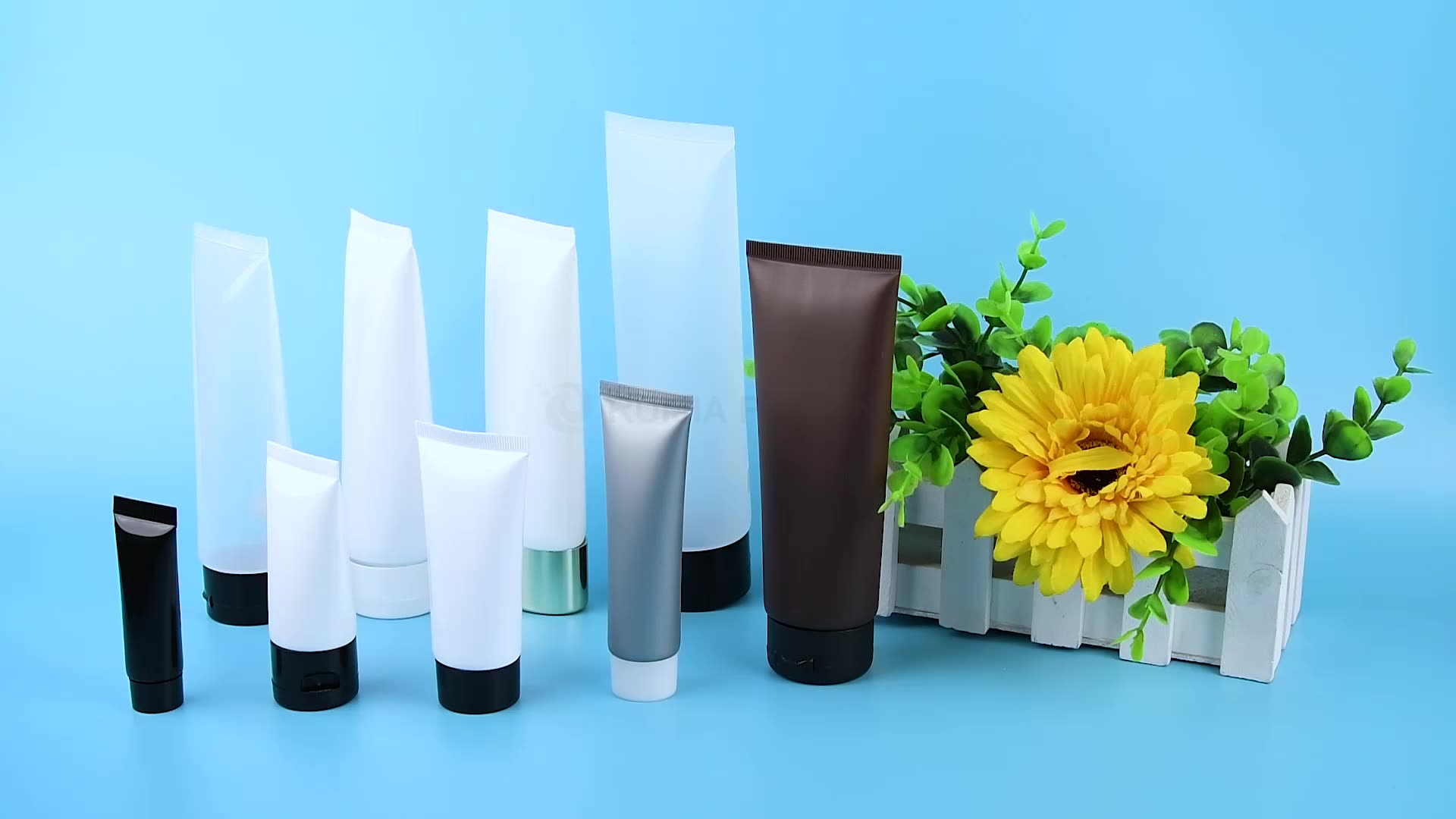 How to Choose the Right Closure or Cap for Your Plastic Squeeze Tube